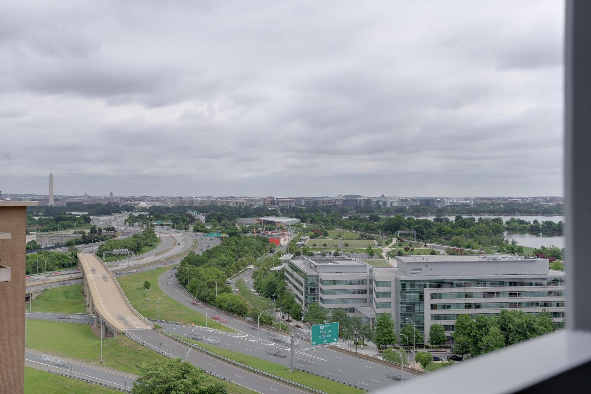 Unique Apartment In A Great Pentagon City Location Arlington Exteriér fotografie